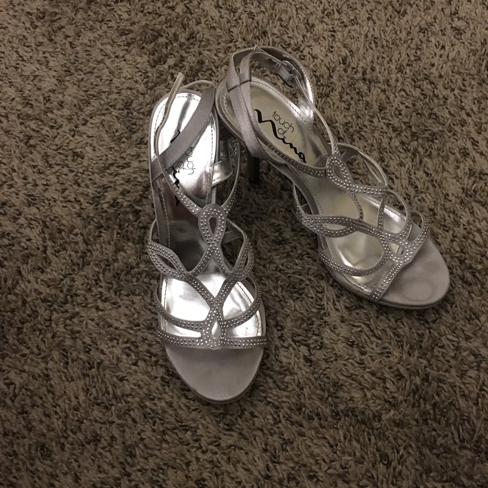Silver dress shoes size 7.5